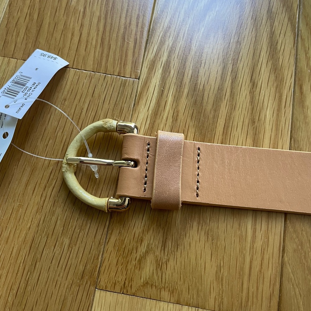 NWT brand new gap, leather belt with bamboo belt ring